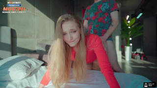 Ебарь, наполни нектаром меня ?? А то вернулась из бара без мужика