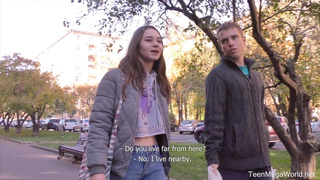 Развел неумелую грудастую первокурсницу Катю на анальный секс