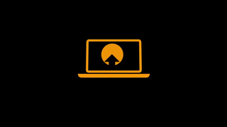 Аккуратно обсасывает хуй бойфренду