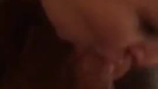 Вставил жене на четвереньках