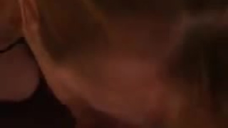 Вставил жене на четвереньках