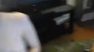 Чувак снимает частное порно как ебёт тёлочку в позе раком