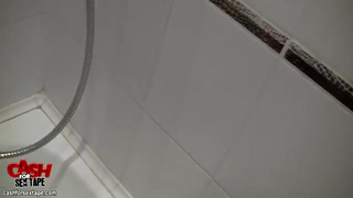 Сосед шпилит влажную дыру своей русской подружке Анжелике