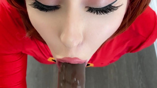 Порно модель bishoujomom трется жопой о резиновый черный хуй