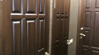 Любовник долбит суку в глотку и анал