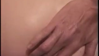 Сначала рогоносец, а потом и секс машина прут белокурую девушку