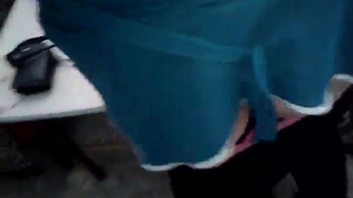 Продавщица сделала отсос и поебалась у прилавка