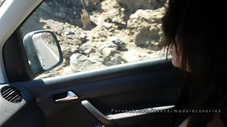 Домашнее порно с сисястой малышкой на природе в горах