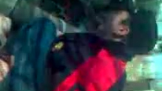 В групповушке два паренька трахают нетрезвую чужую жену