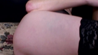 Тетка с рыжей пиздой получила стояк негра в попку