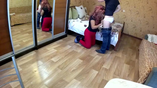 Матюрка дает в анал своему новому сожителю в комнате общежития