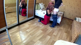 Матюрка дает в анал своему новому сожителю в комнате общежития