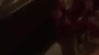 Повалил девку на диван и стал трахать в пизденку