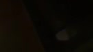 Повалил девку на диван и стал трахать в пизденку